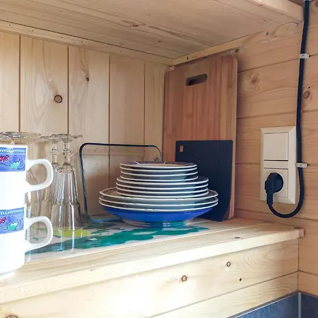 1 Bedroom Awesome In *